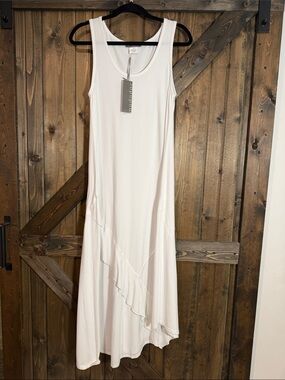 Lightweight Sleeveless White Maxi Dress with Asymmetric Ruffle - Cotton Blend